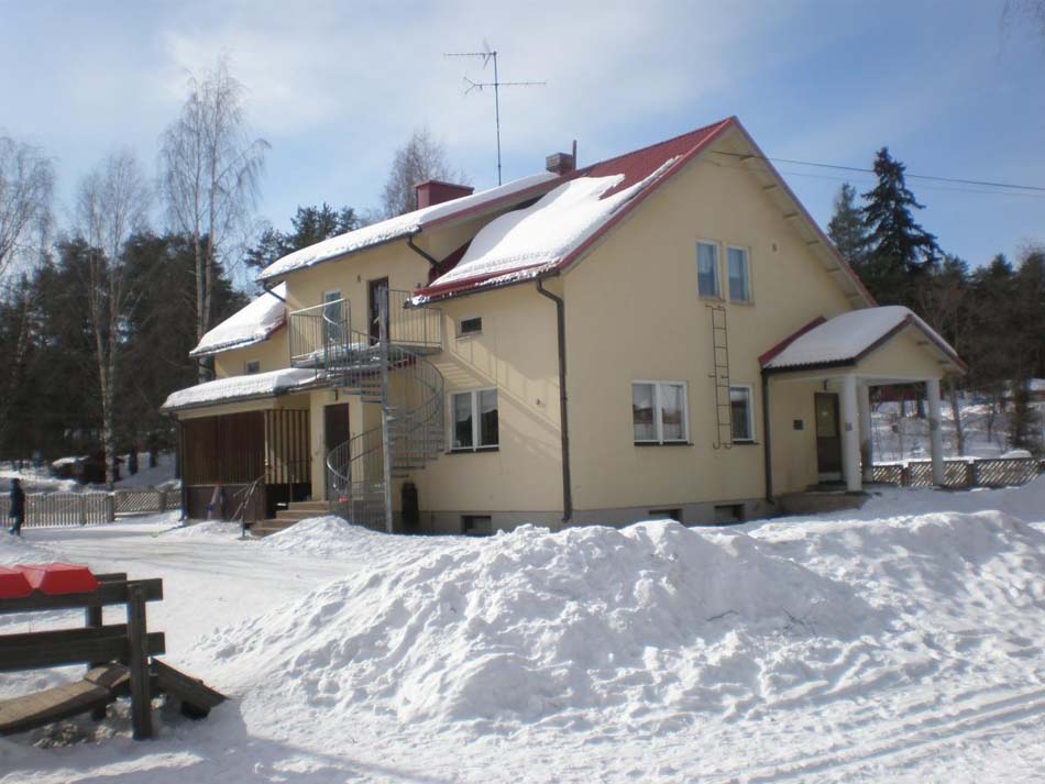 a picture of Lumpeennuppu Nursery during the winter